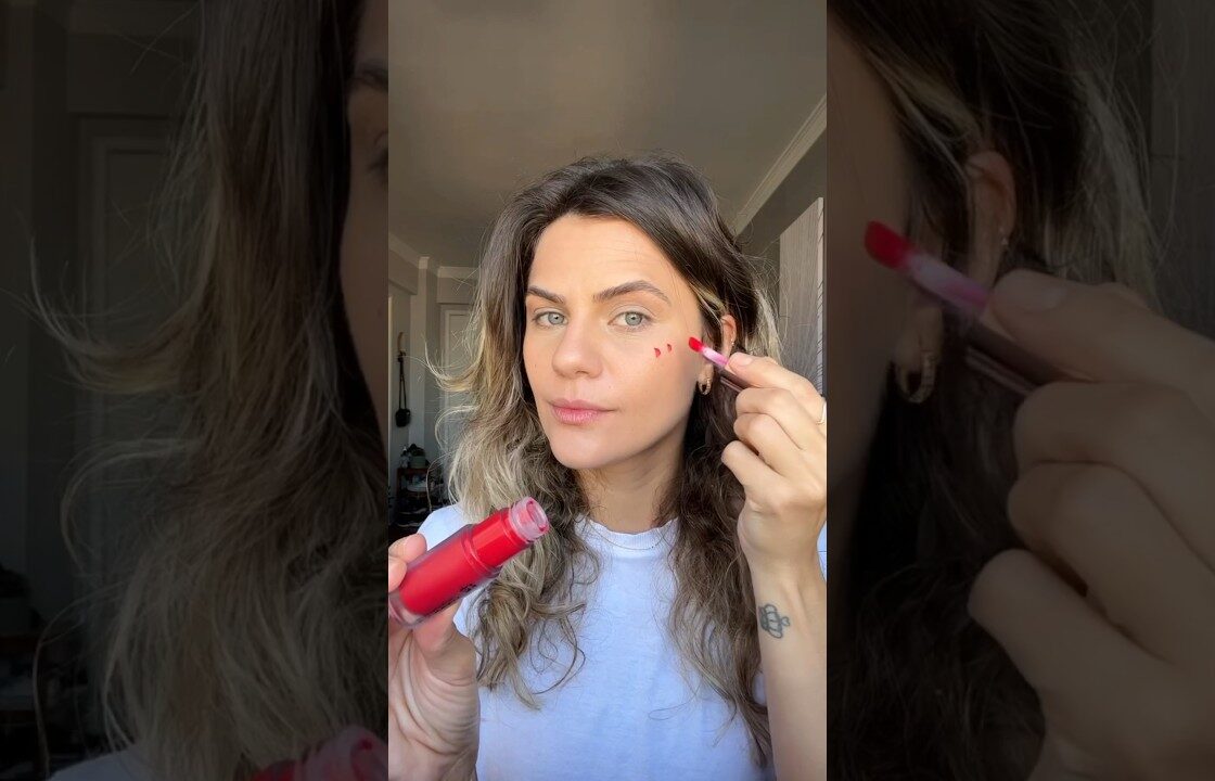 #strawberry #strawberrymakeup #haileybiebertrend #strawberrylook #btplushruby #btplushbrunatavares