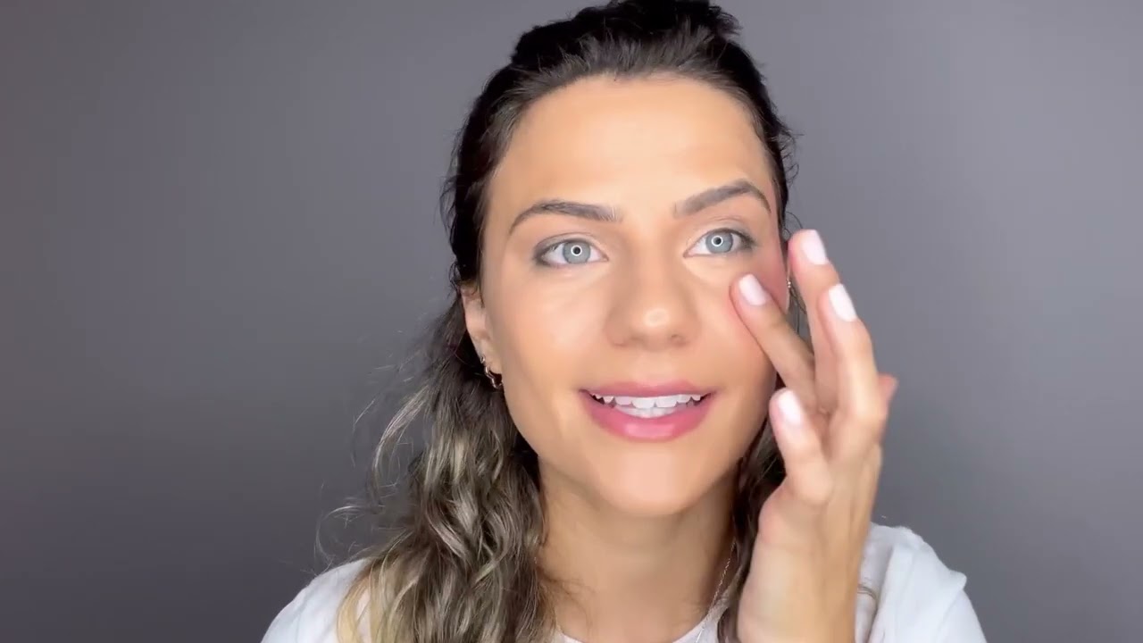 COMO FAZER MAQUIAGEM SEM USAR PINCEL